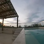 Casa Hood By The Sea