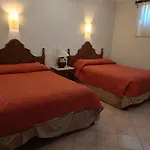 Hotel Cabanas Maria Del Mar