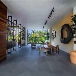 Casa Maya, 1 Bedroom Oasis In Romantic Zone