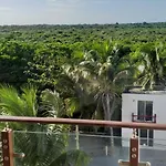 Deluxe New Beachfront Penthouse In Akumal
