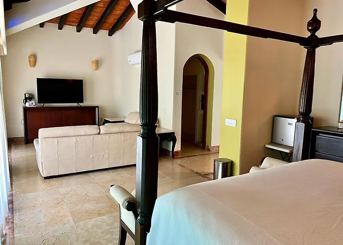 Boca De Tomatlan Ocean Frontage Boutique Hotel