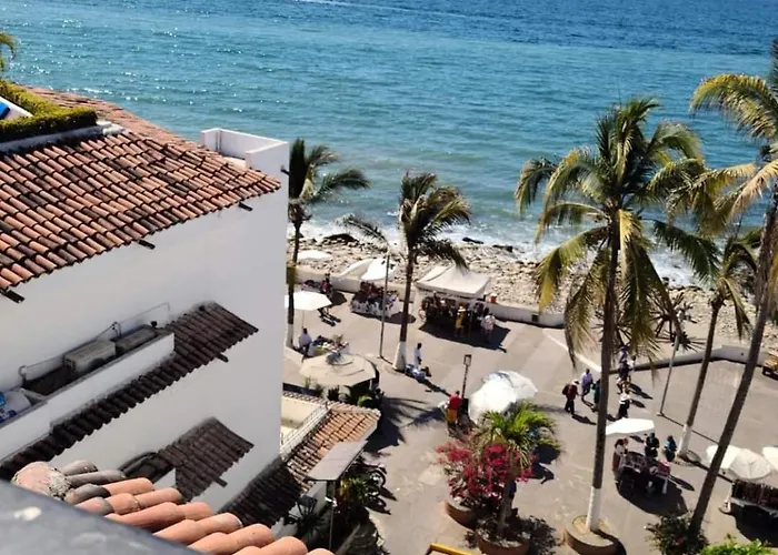 Malecon Uno Condo On The Malecon, Centro
