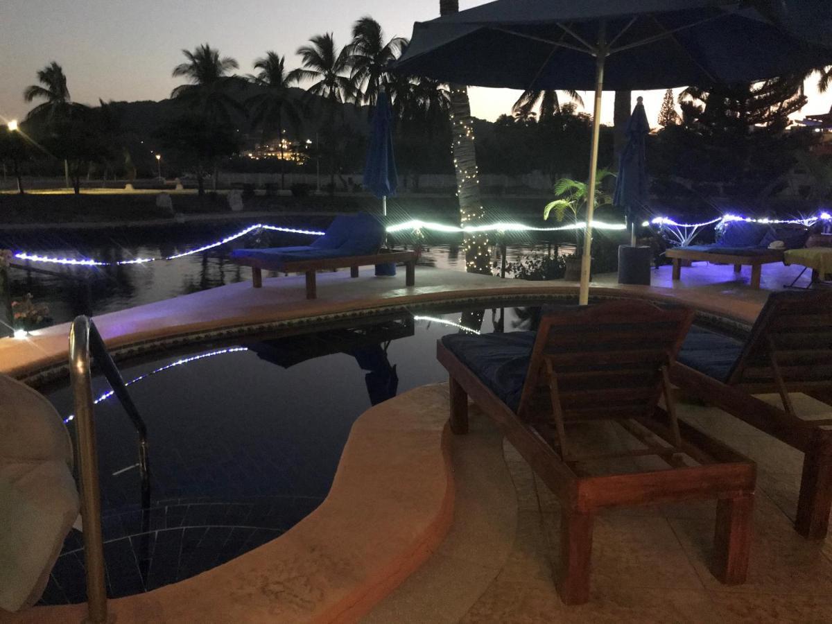 Santa Barbara Villa Barra de Navidad