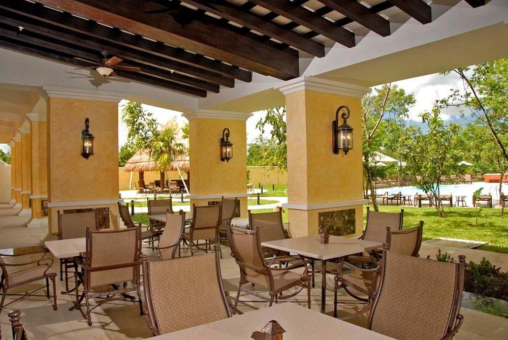 Hotel Courtyard By Marriott Cancun Airport 4*