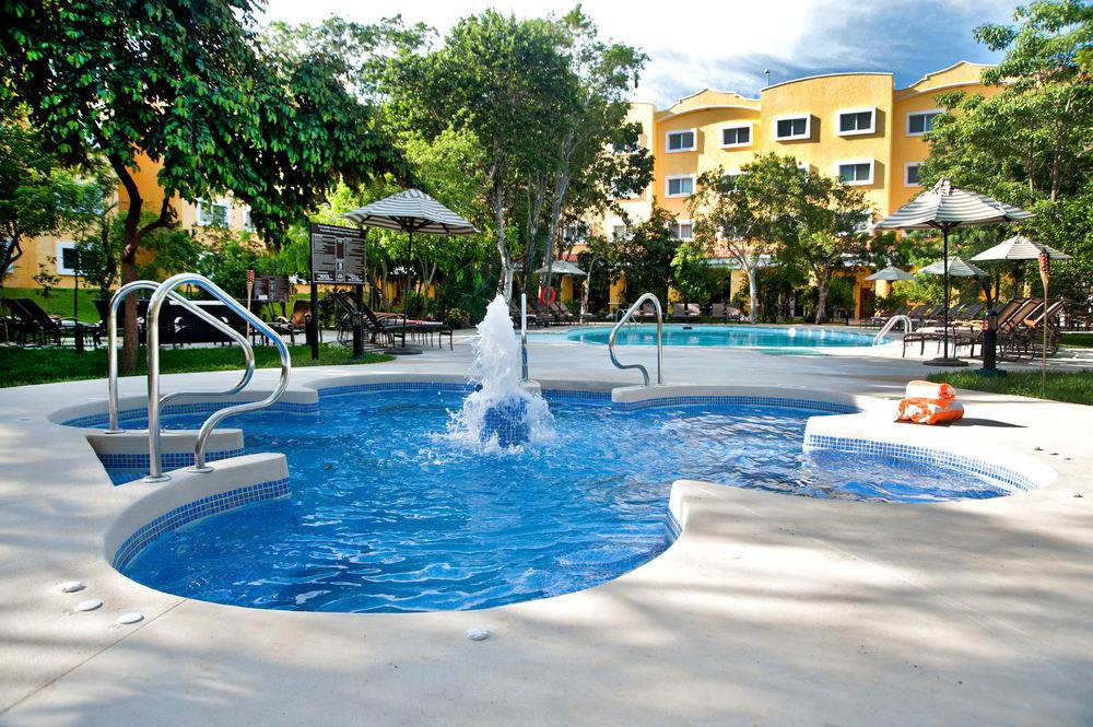 Courtyard By Marriott Cancun Airport Hotel Alfredo V. Bonfil