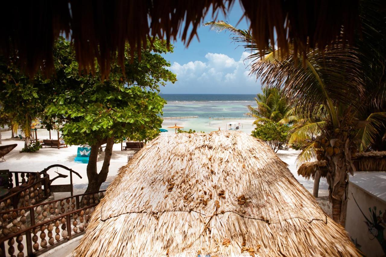 Nacional Club & Hotel 3*