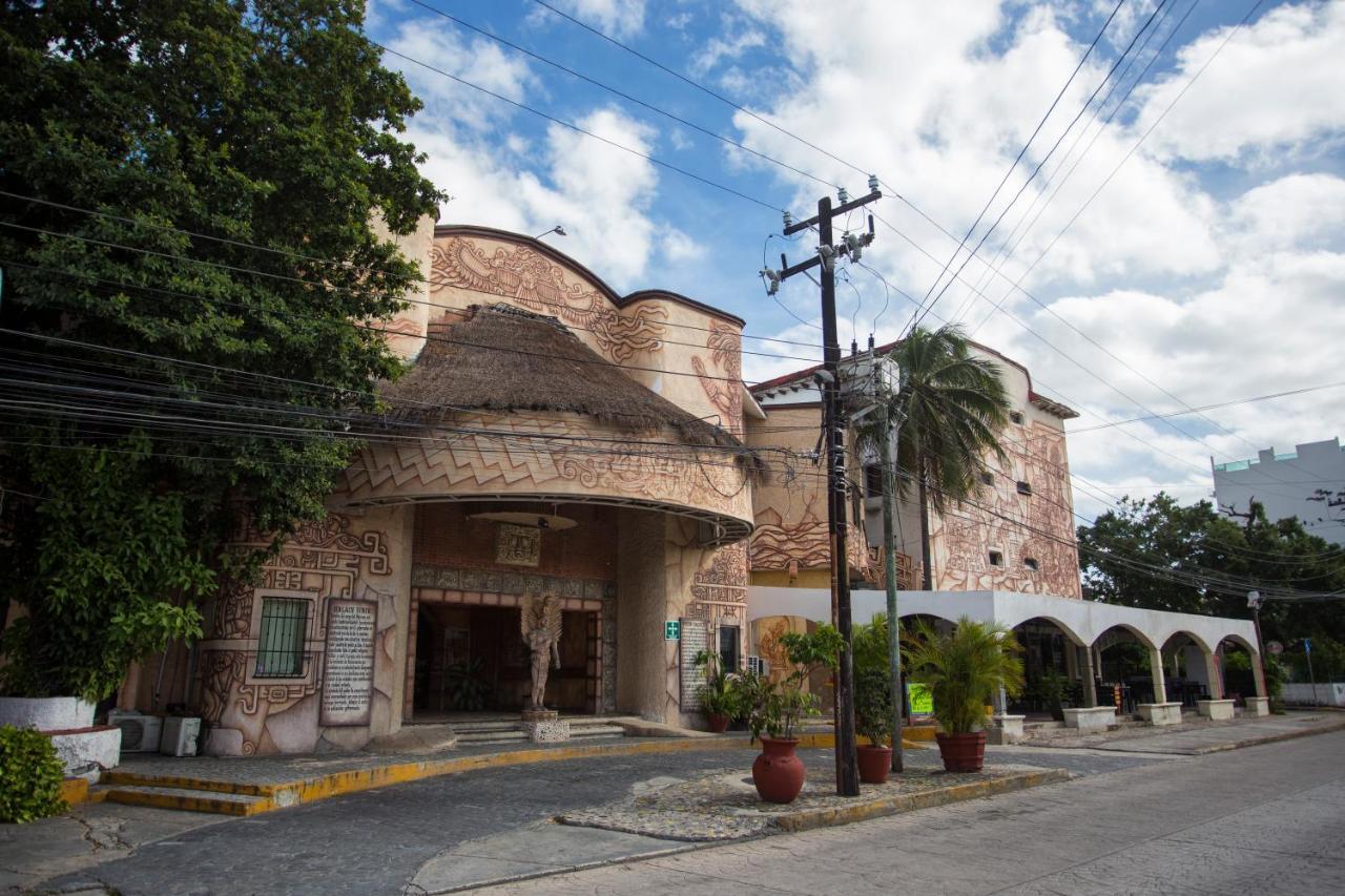 Hotel Xbalamque & Centro Cancun