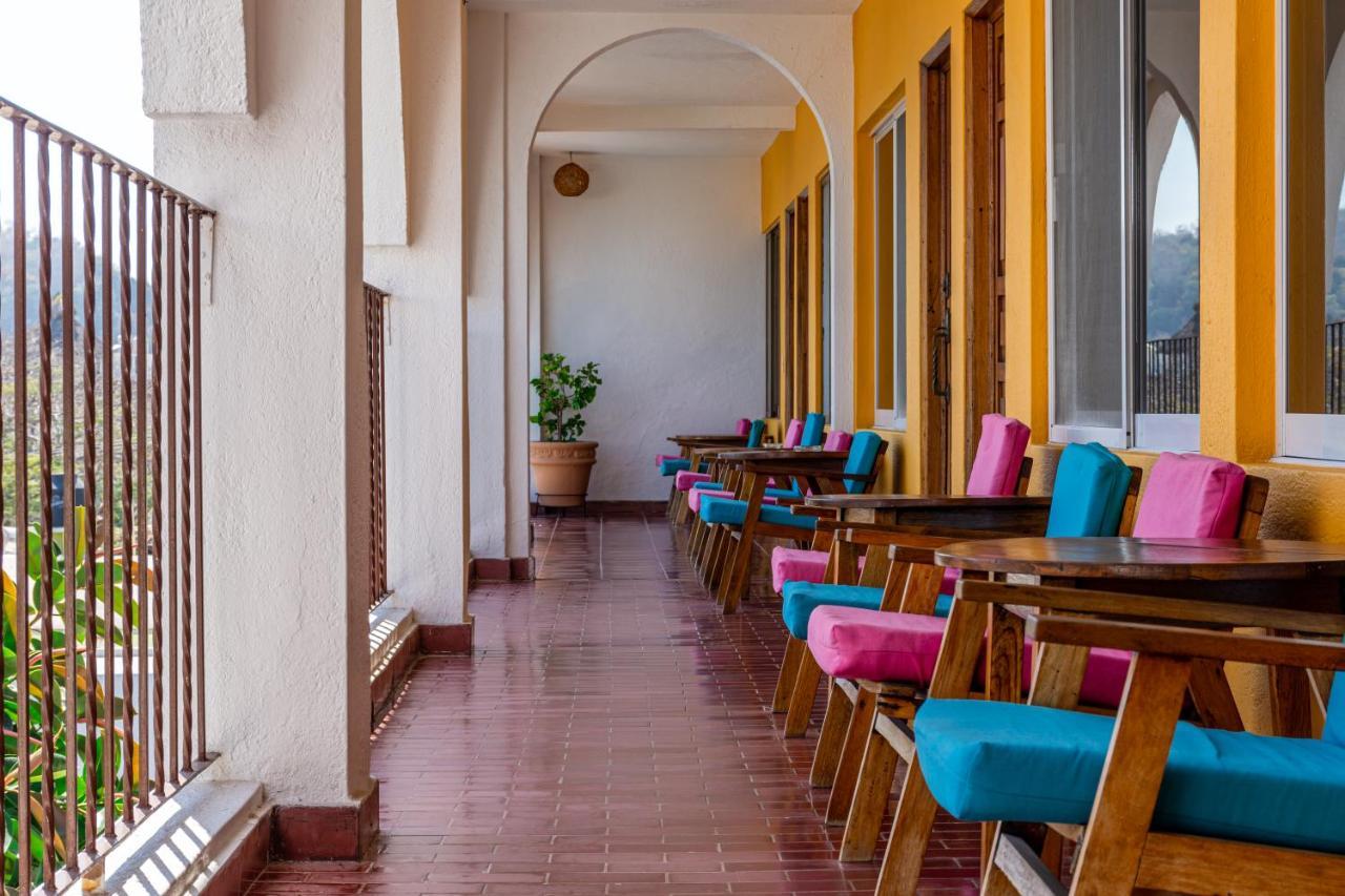 Hotel Delfin Barra de Navidad