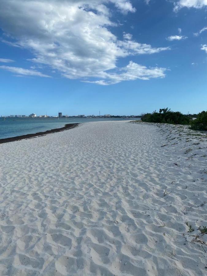 Marina Zone Apartment Cancun