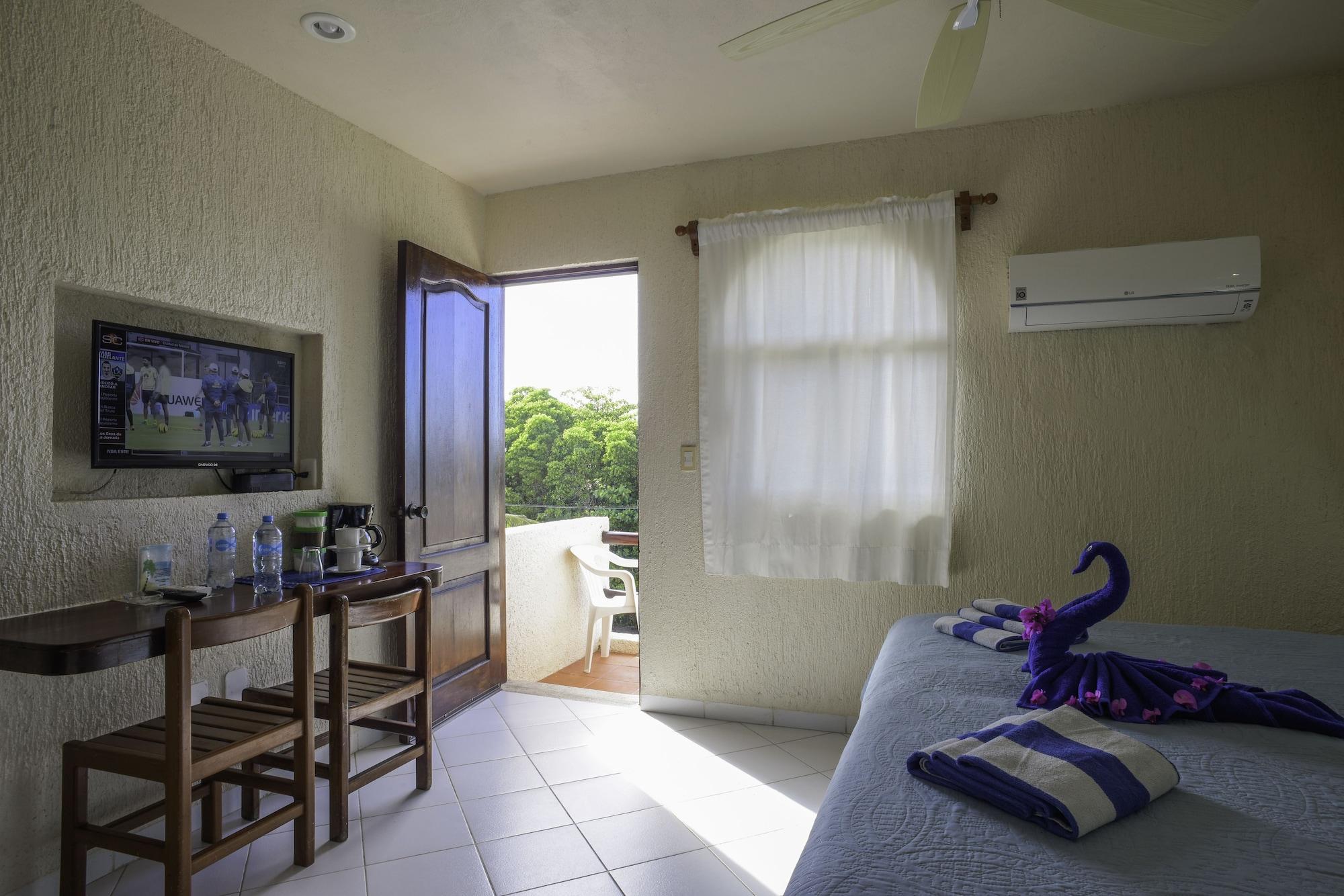 Aparthotel Aquatech Derosa 4*