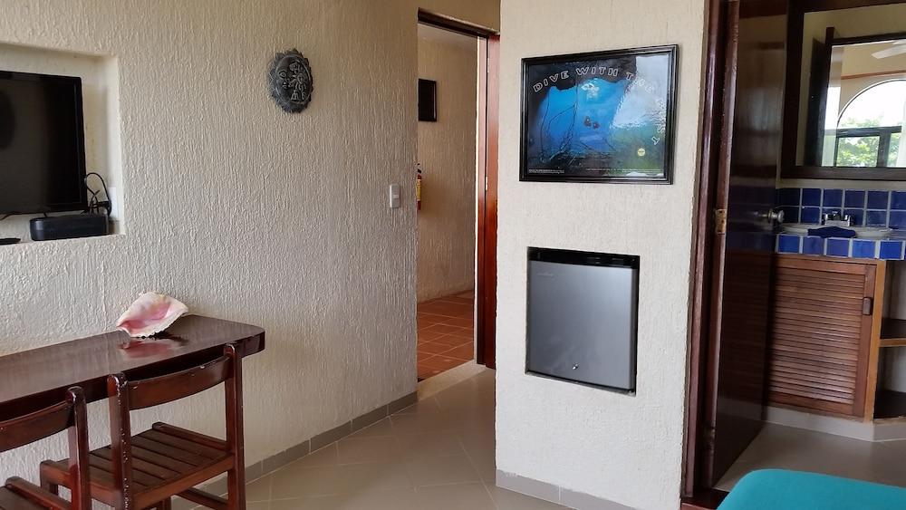 Aparthotel Aquatech Derosa 4*