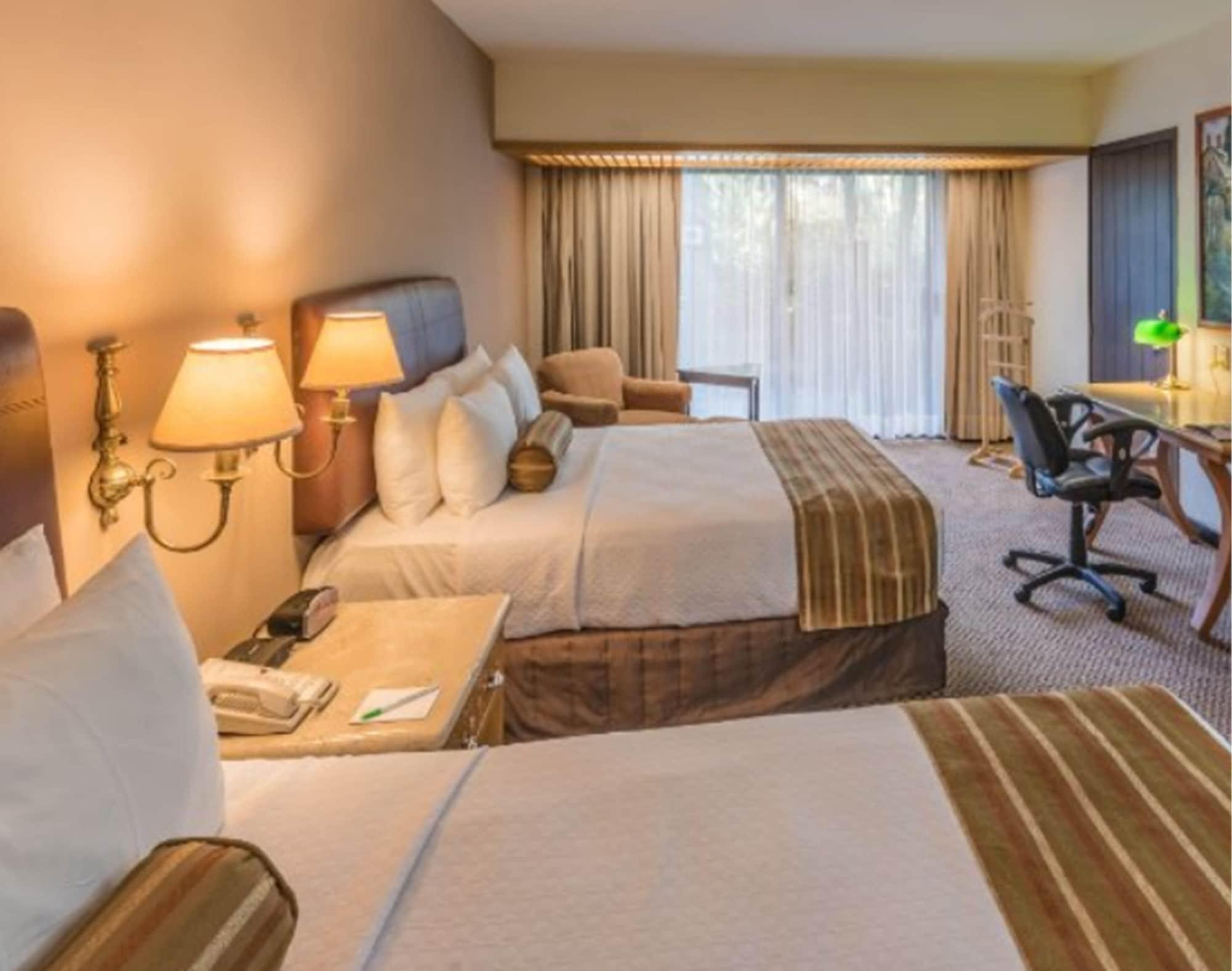 Hotel Wyndham Garden Guadalajara Expo Plaza Del Sol