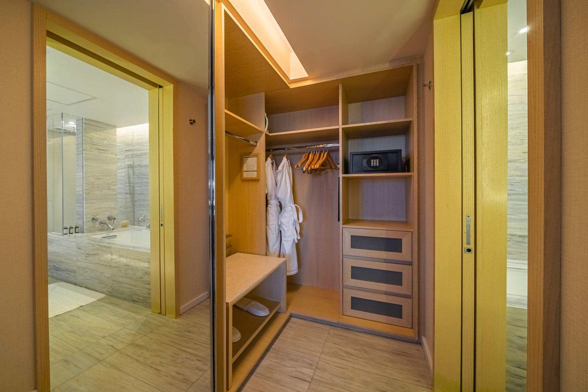 Hyatt Regency Hotel