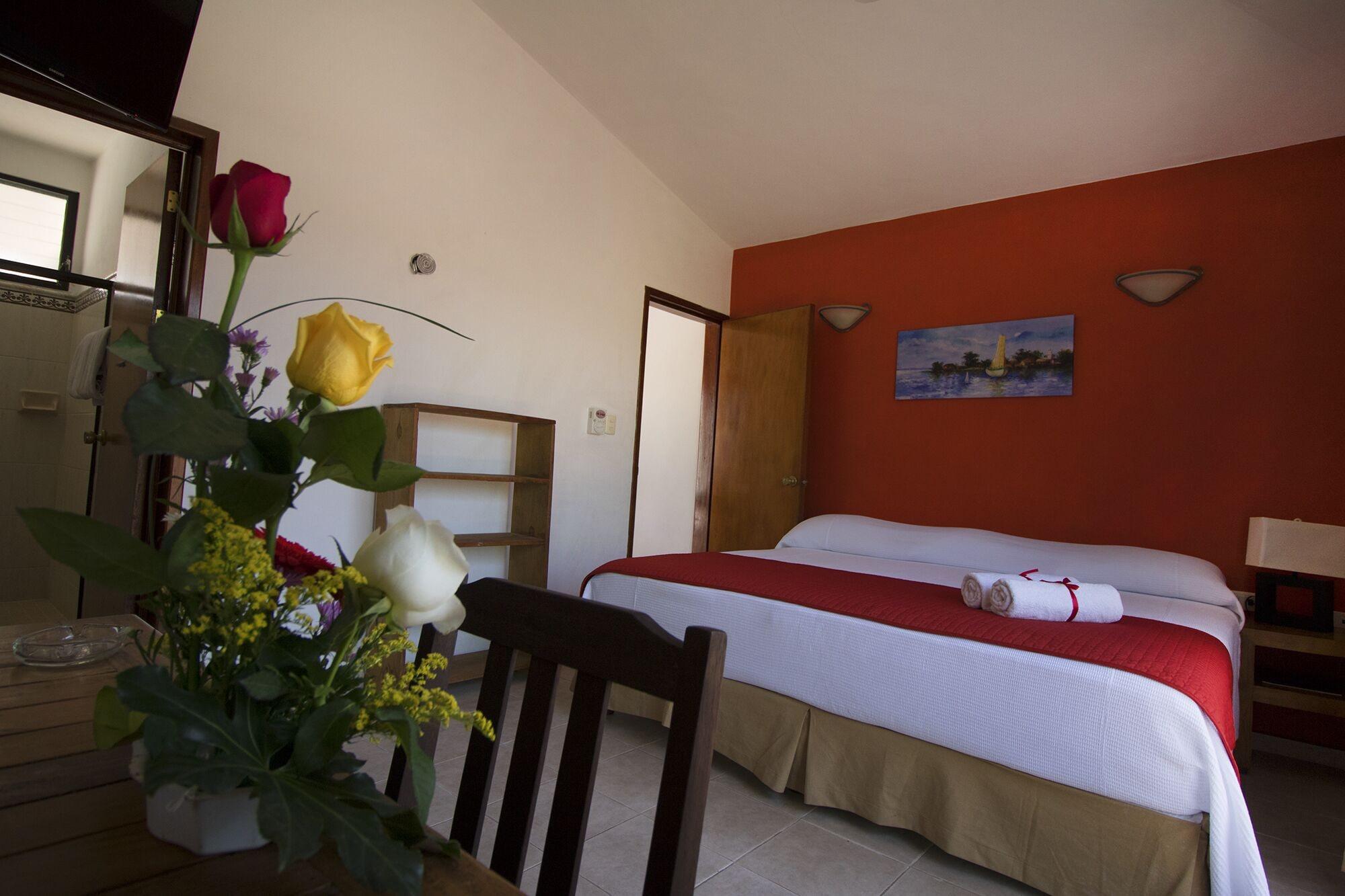 Chac Chi & Hotel 2*