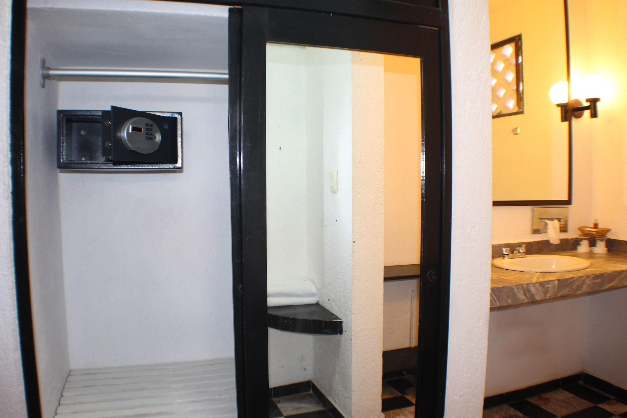 Maya Del Mar On Fifth Avenue Hotel Playa del Carmen