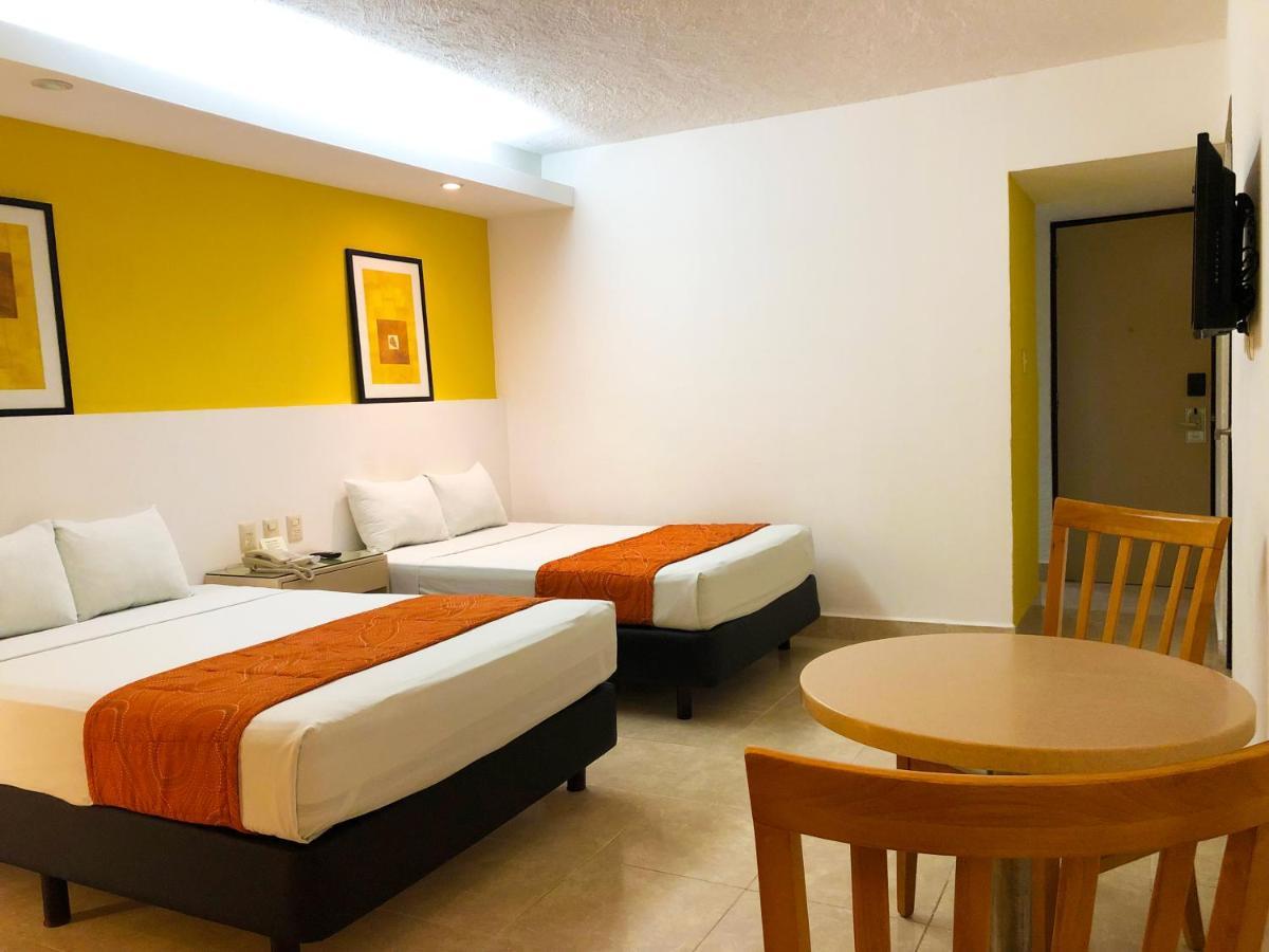 Cocos Hotel Chetumal
