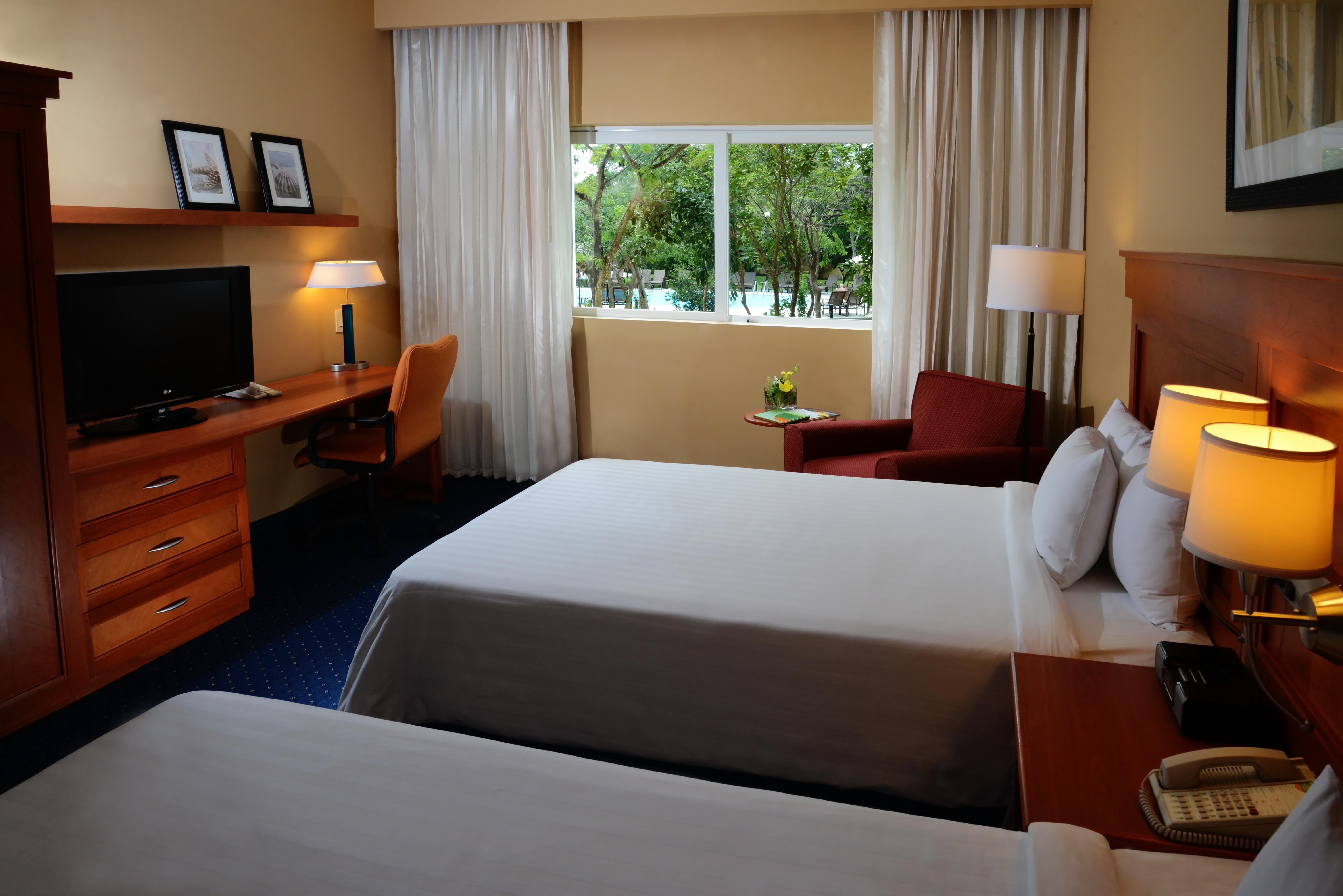 Courtyard By Marriott Cancun Airport Alfredo V. Bonfil