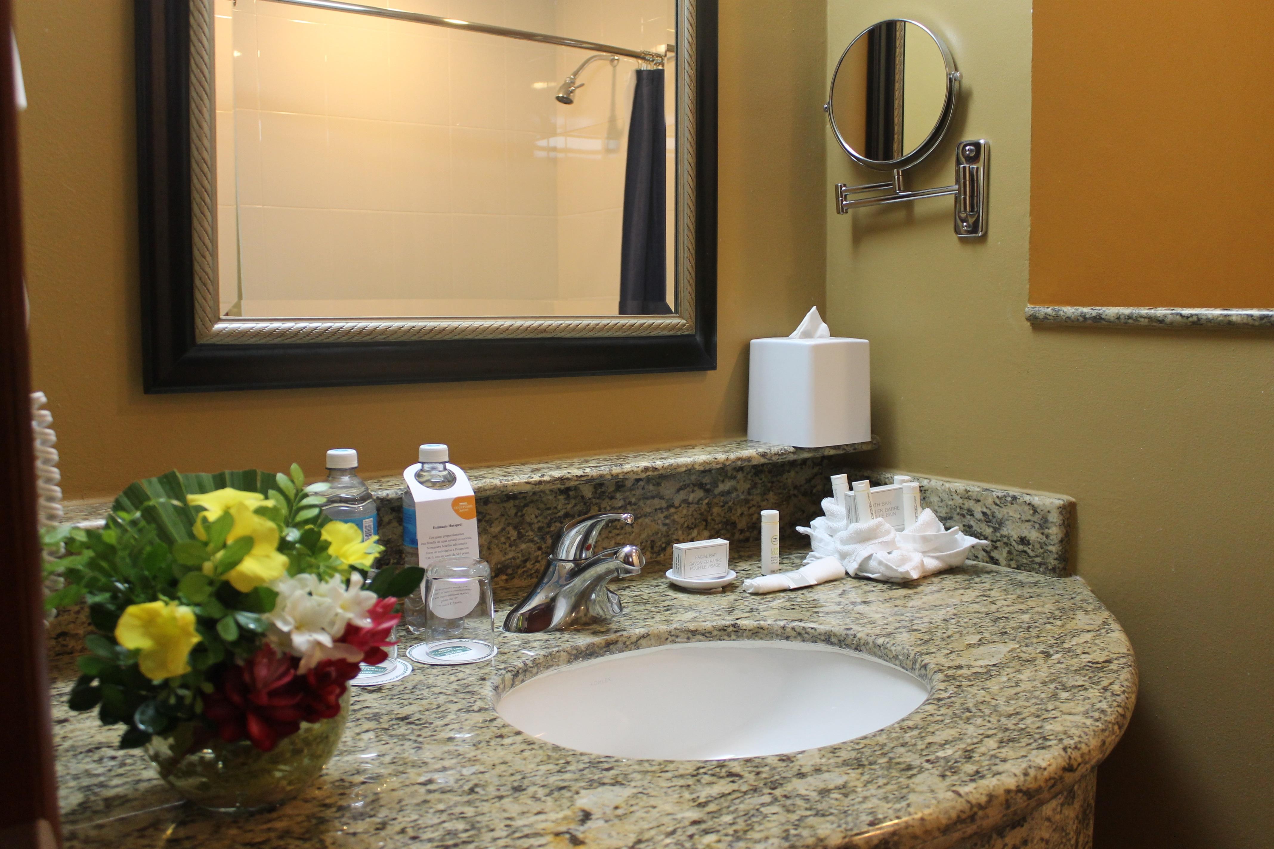 Courtyard By Marriott Cancun Airport