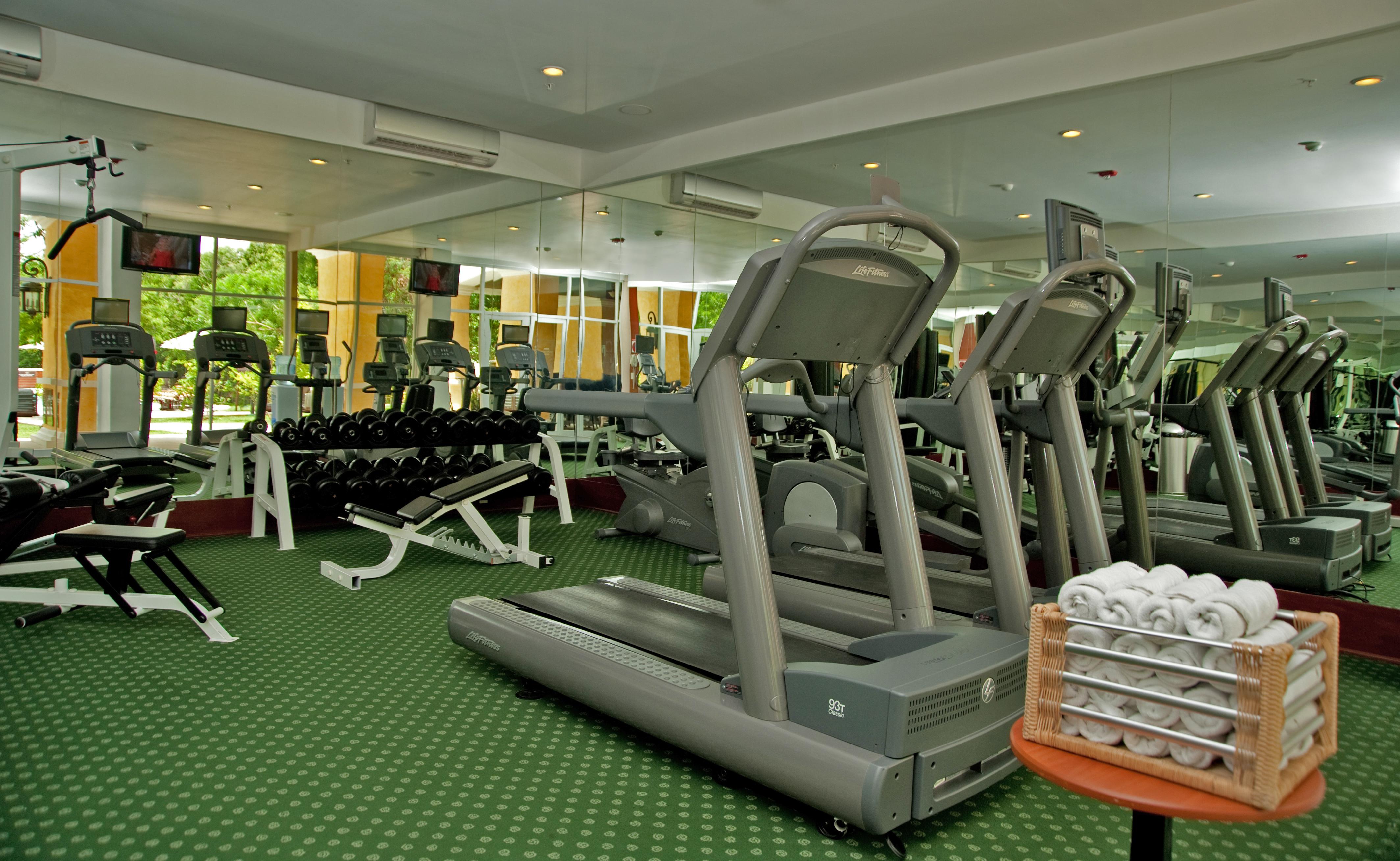 Courtyard By Marriott Cancun Airport Hotel Alfredo V. Bonfil