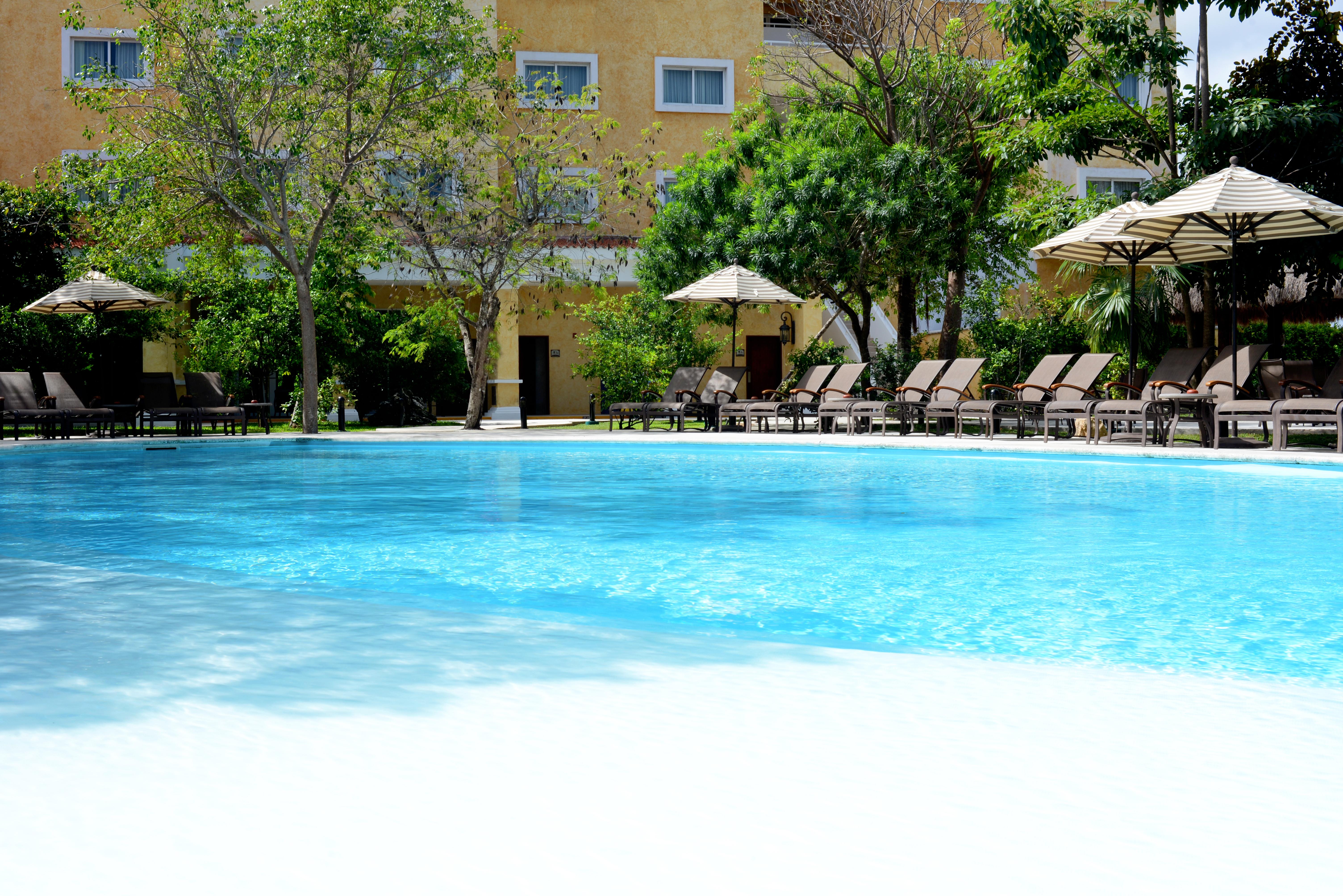 Courtyard By Marriott Cancun Airport Hotel
