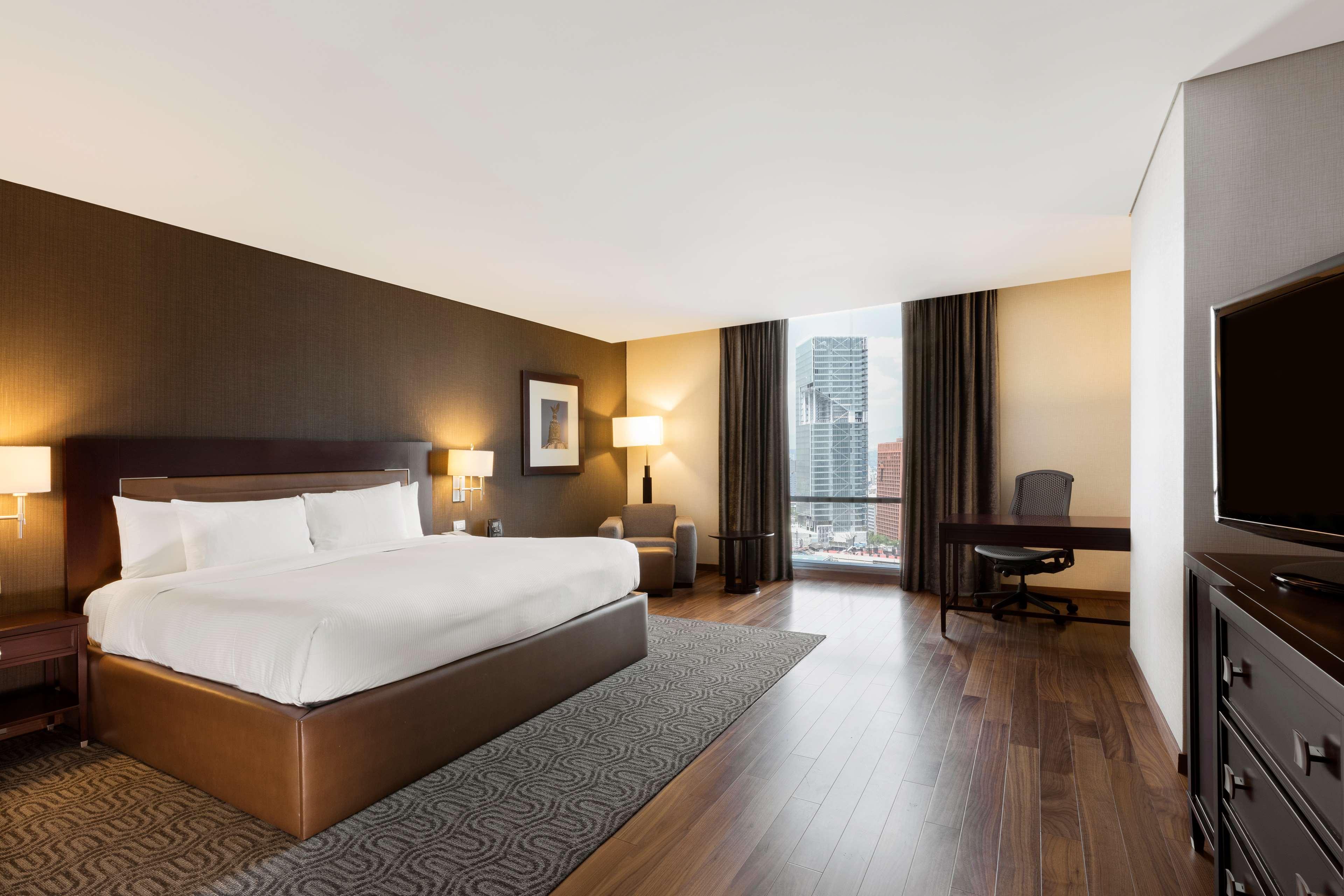 Hilton Reforma 4* Mexico City