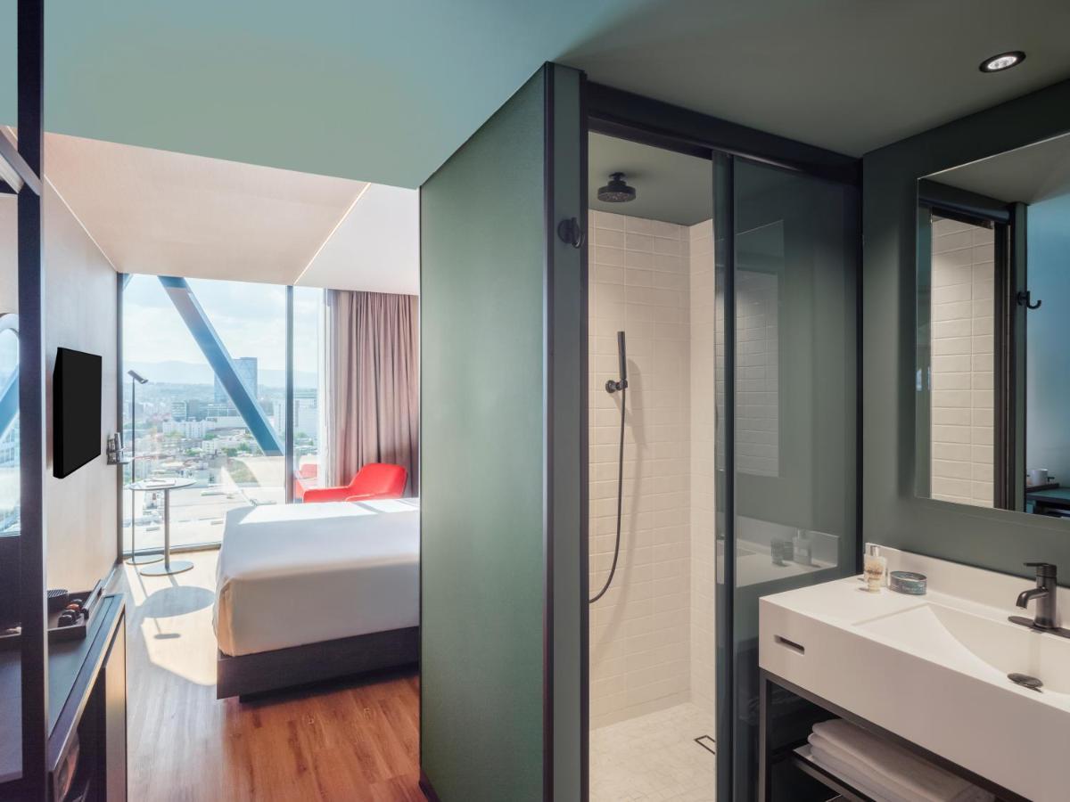 Novotel World Trade Center Hotel