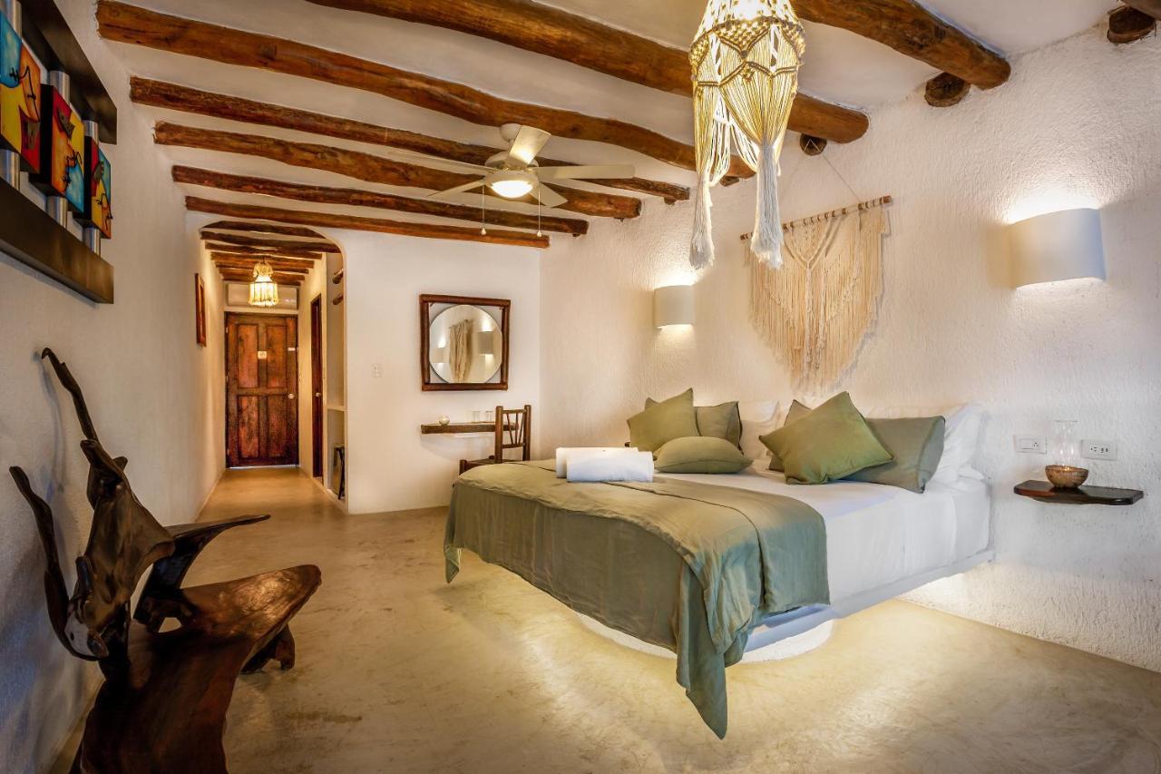 Hotel Beachfront La Palapa - Adults Only 3*
