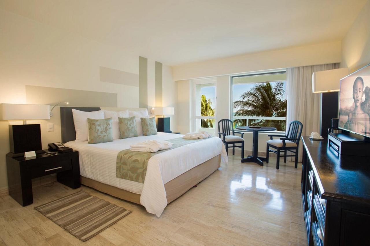 Resort Dreams Sands & (adults Only) Cancun