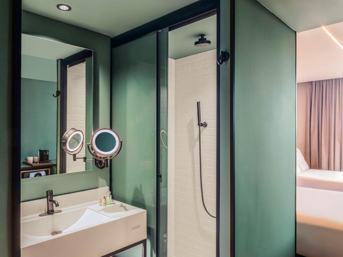 Novotel World Trade Center Hotel 4*