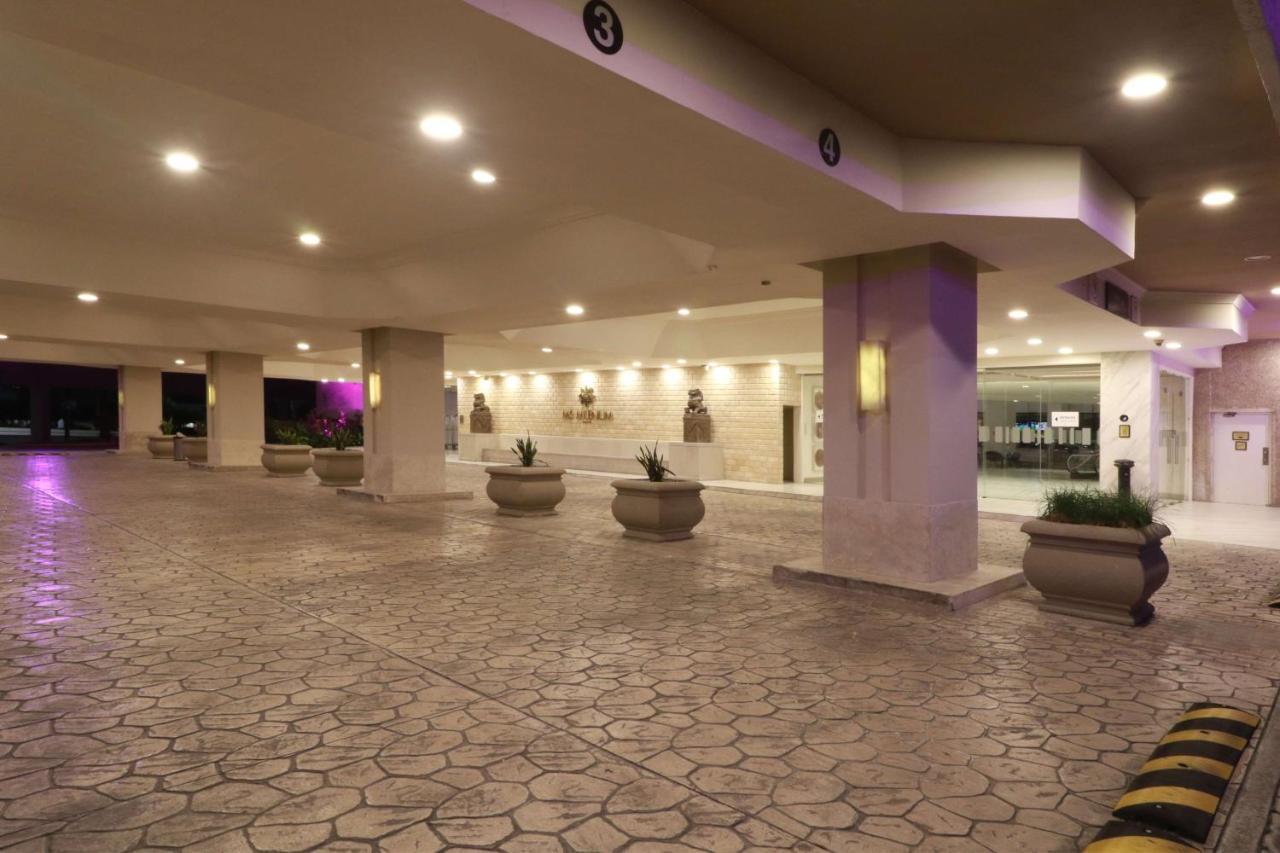 Ms Milenium Monterrey Curio Collection By Hilton Hotel 4*