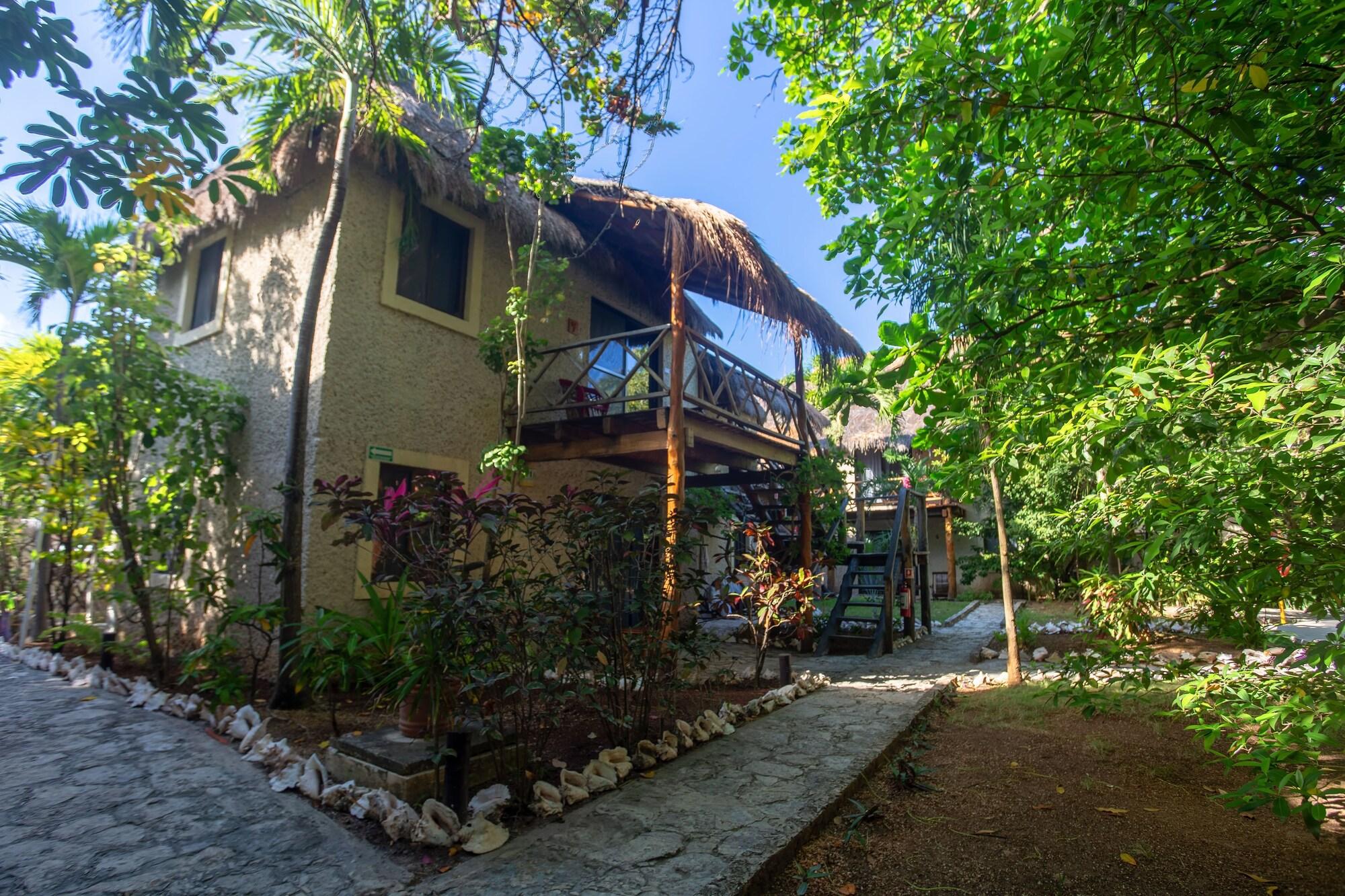 Na Balam Hotel 4*