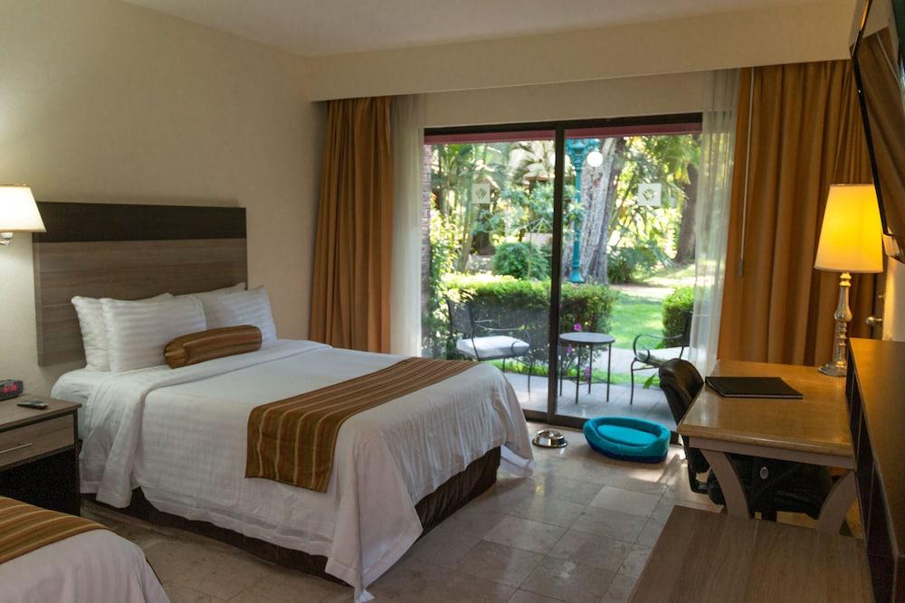 Wyndham Garden Guadalajara Expo Plaza Del Sol