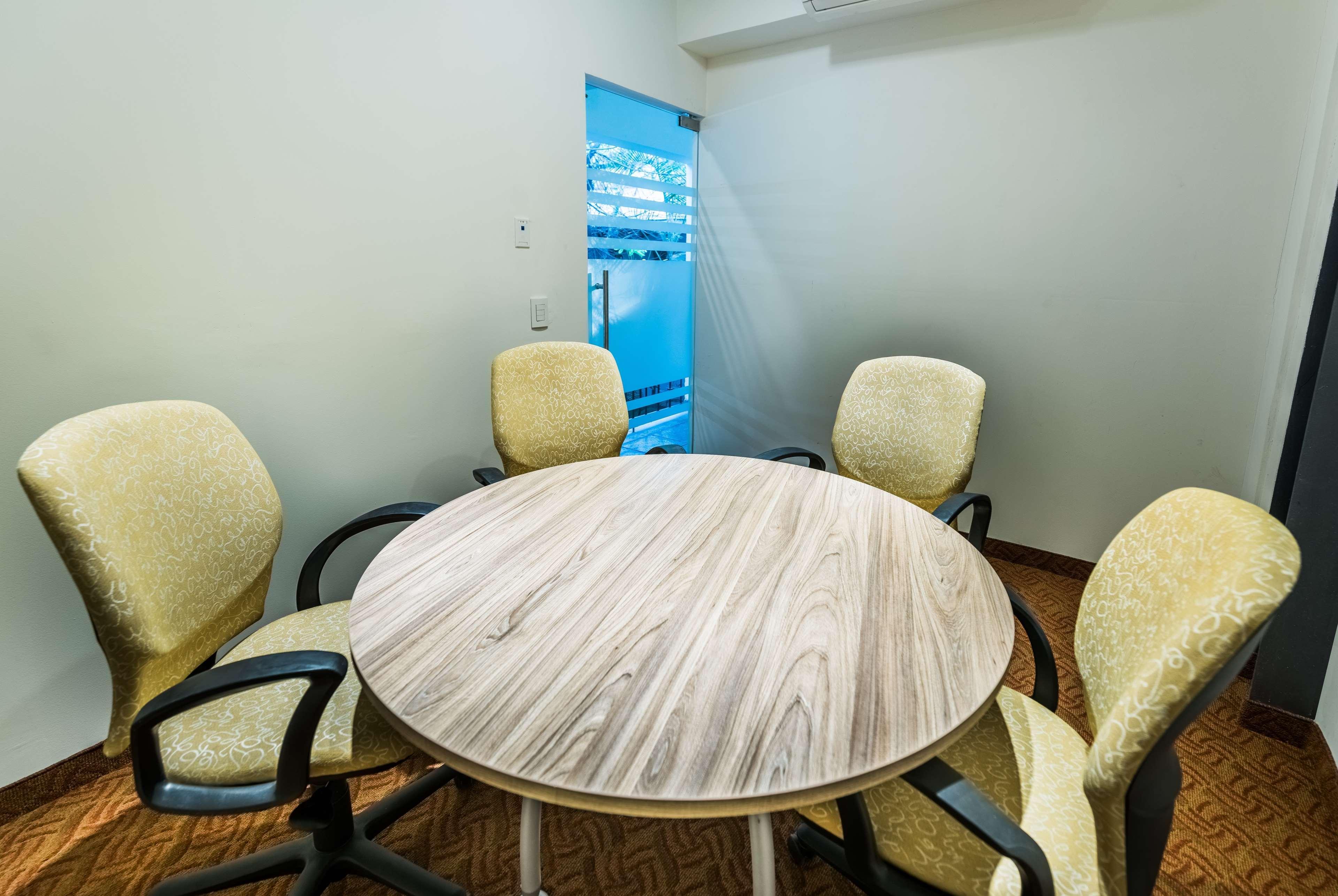 Wyndham Garden Guadalajara Expo Plaza Del Sol Hotel 3*