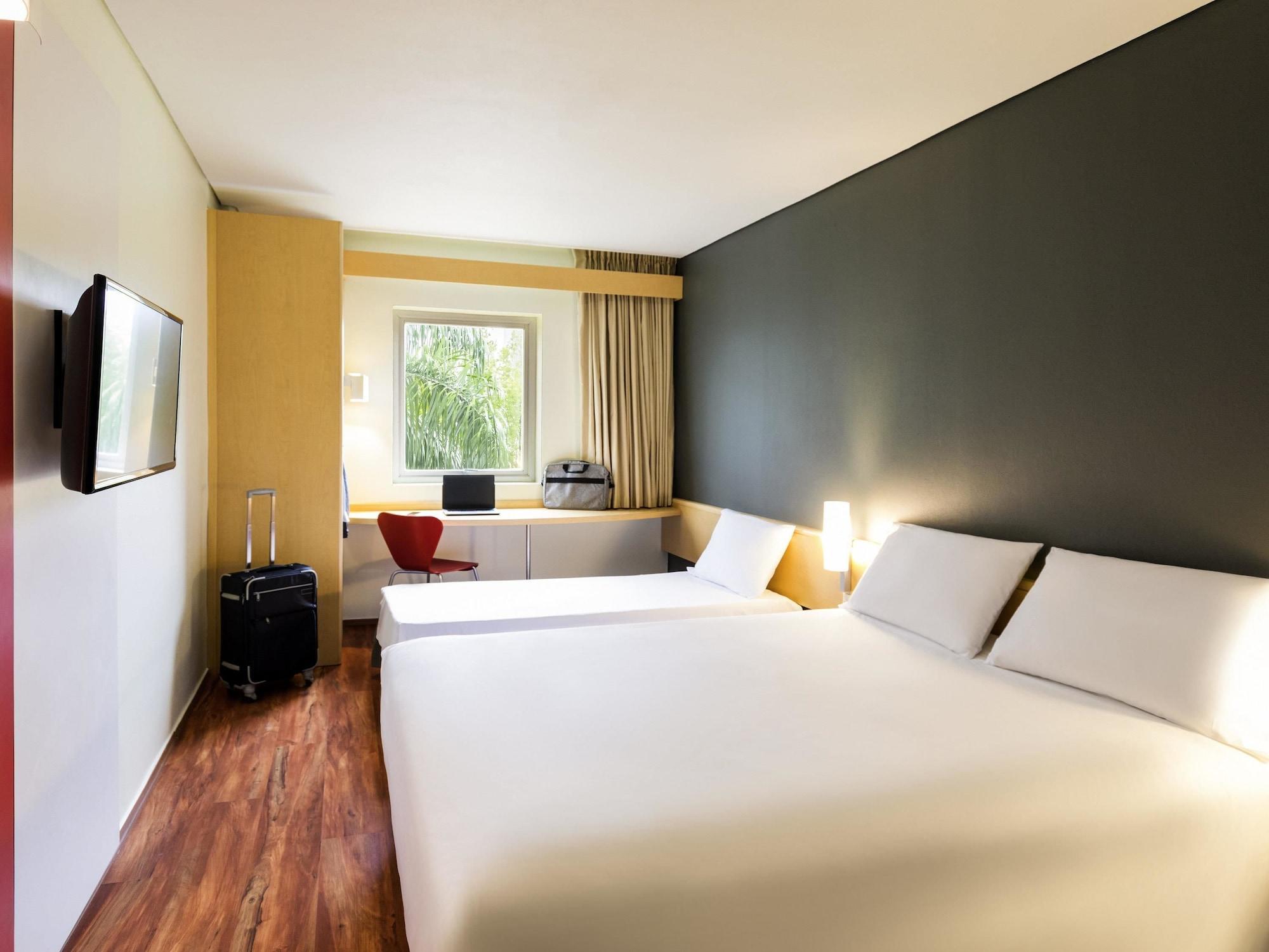 Ibis Monterrey Valle Hotel