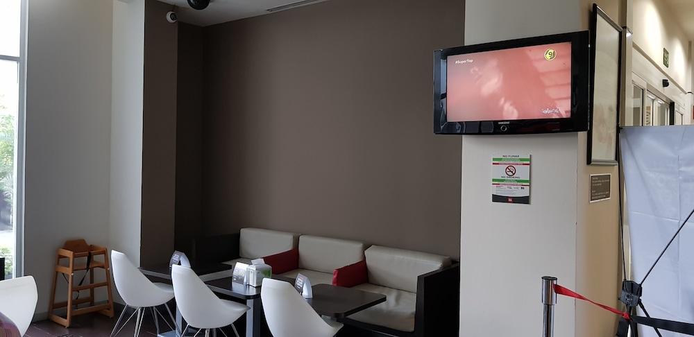 Hotel Ibis Monterrey Valle 3*