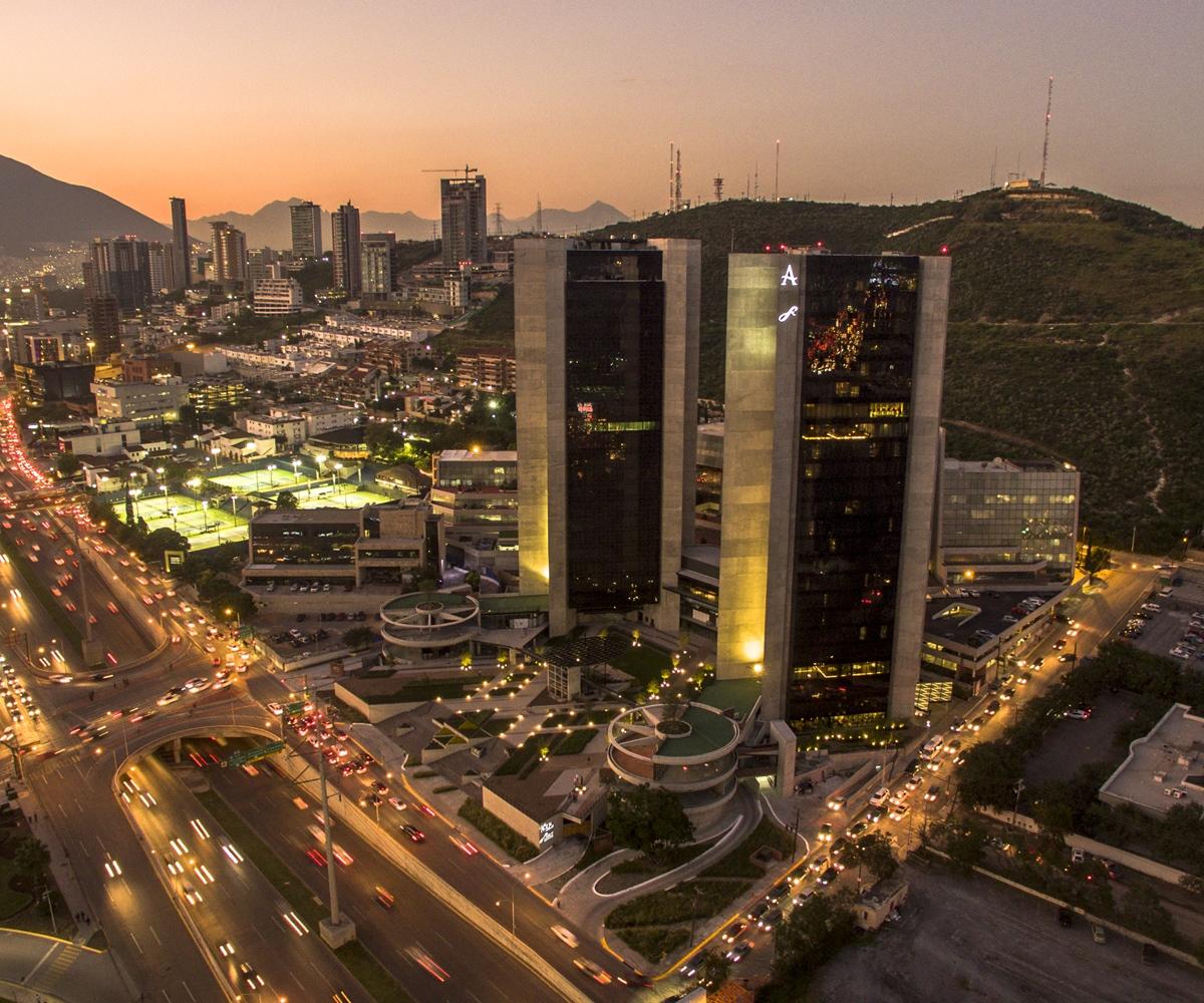 Hotel Live Aqua Monterrey 5*