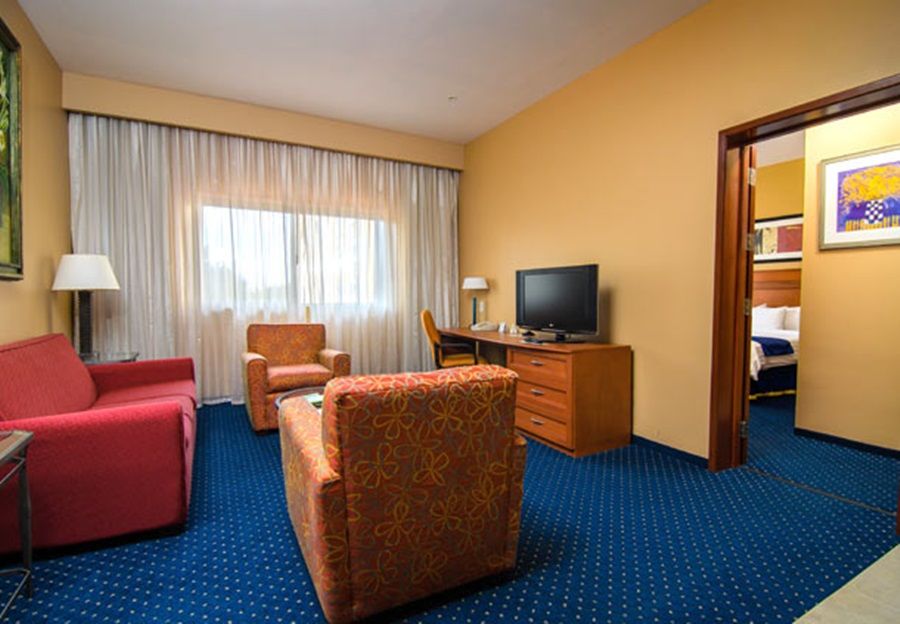 Courtyard By Marriott Cancun Airport 4*