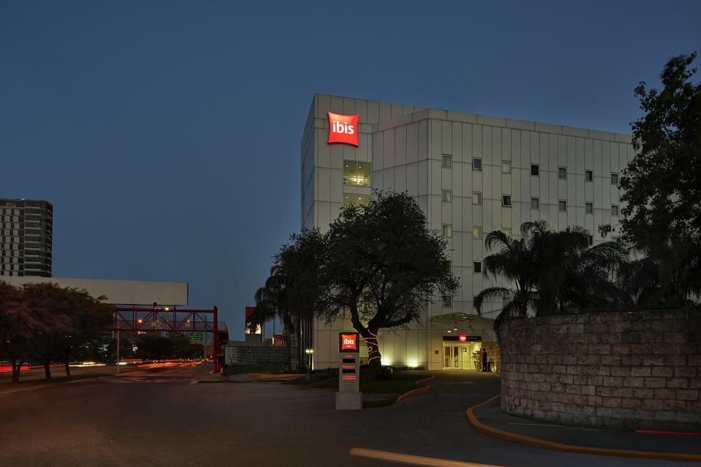 Ibis Monterrey Valle Hotel 3*