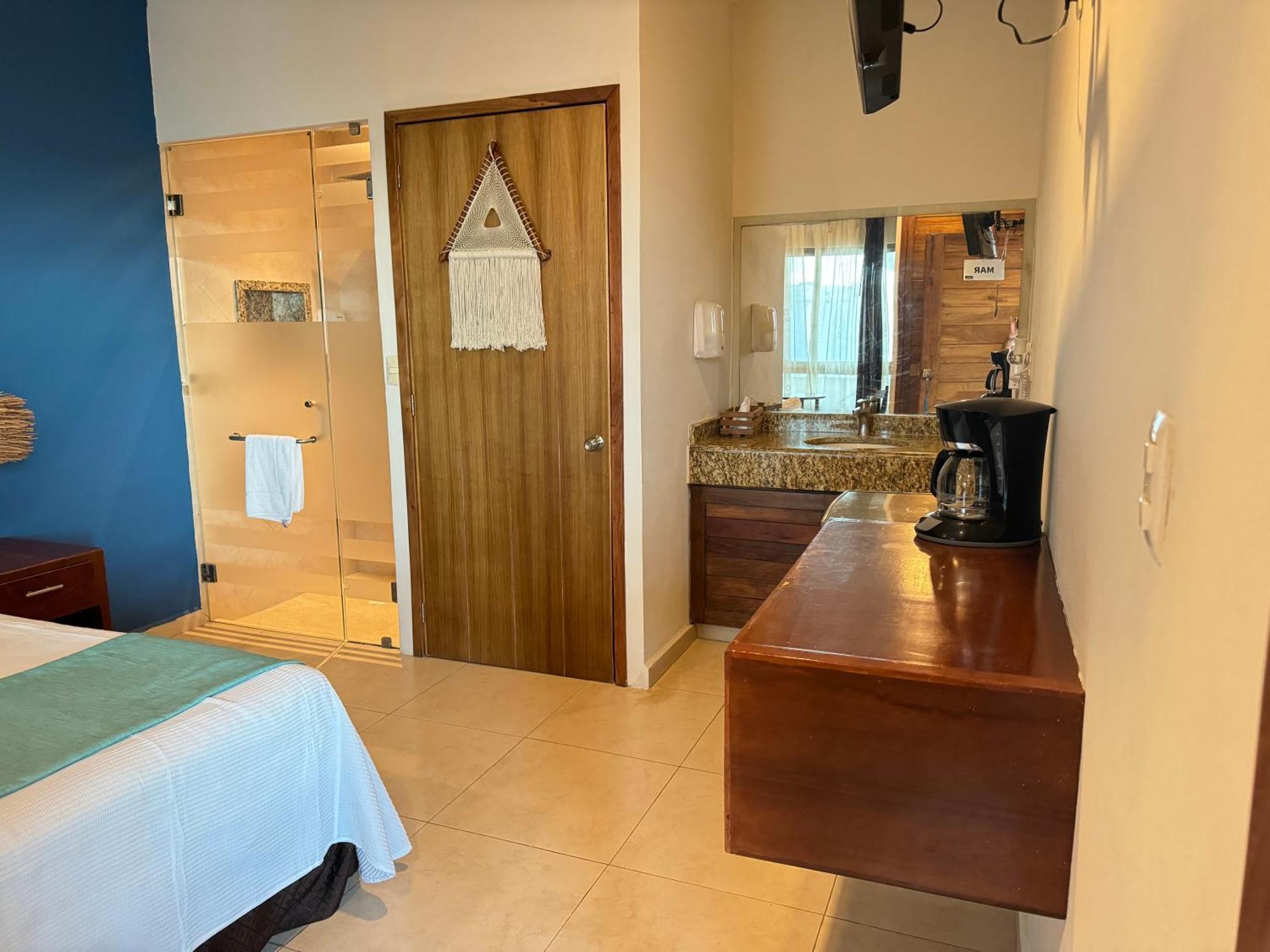 Valentina Hotel Puerto Morelos