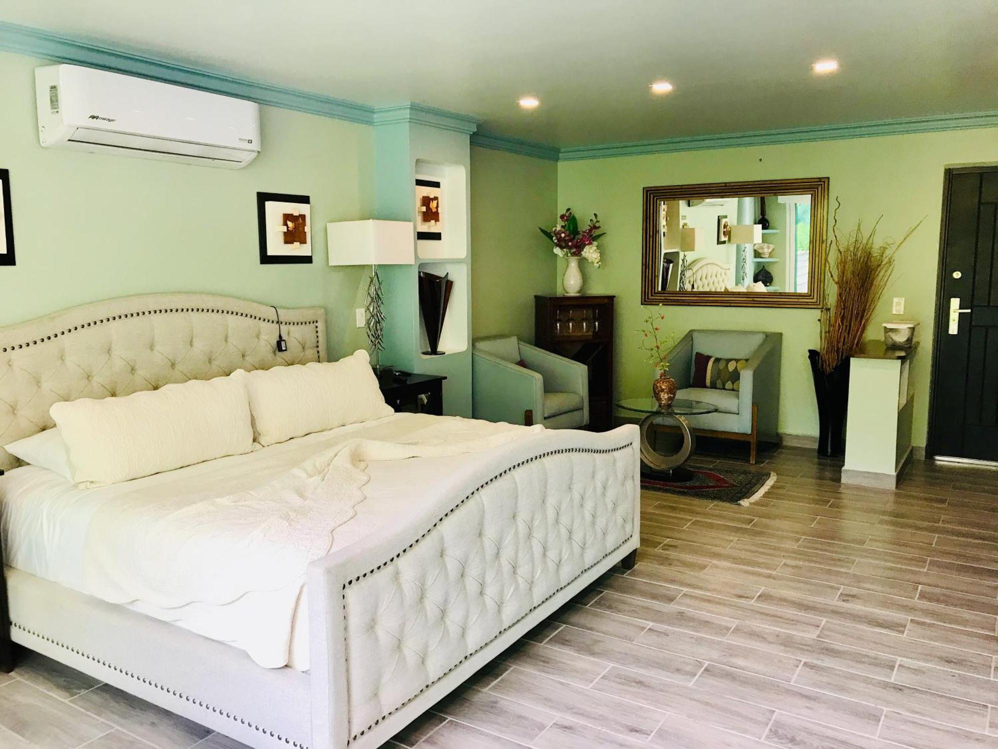 Boca De Tomatlan Ocean Frontage Boutique *