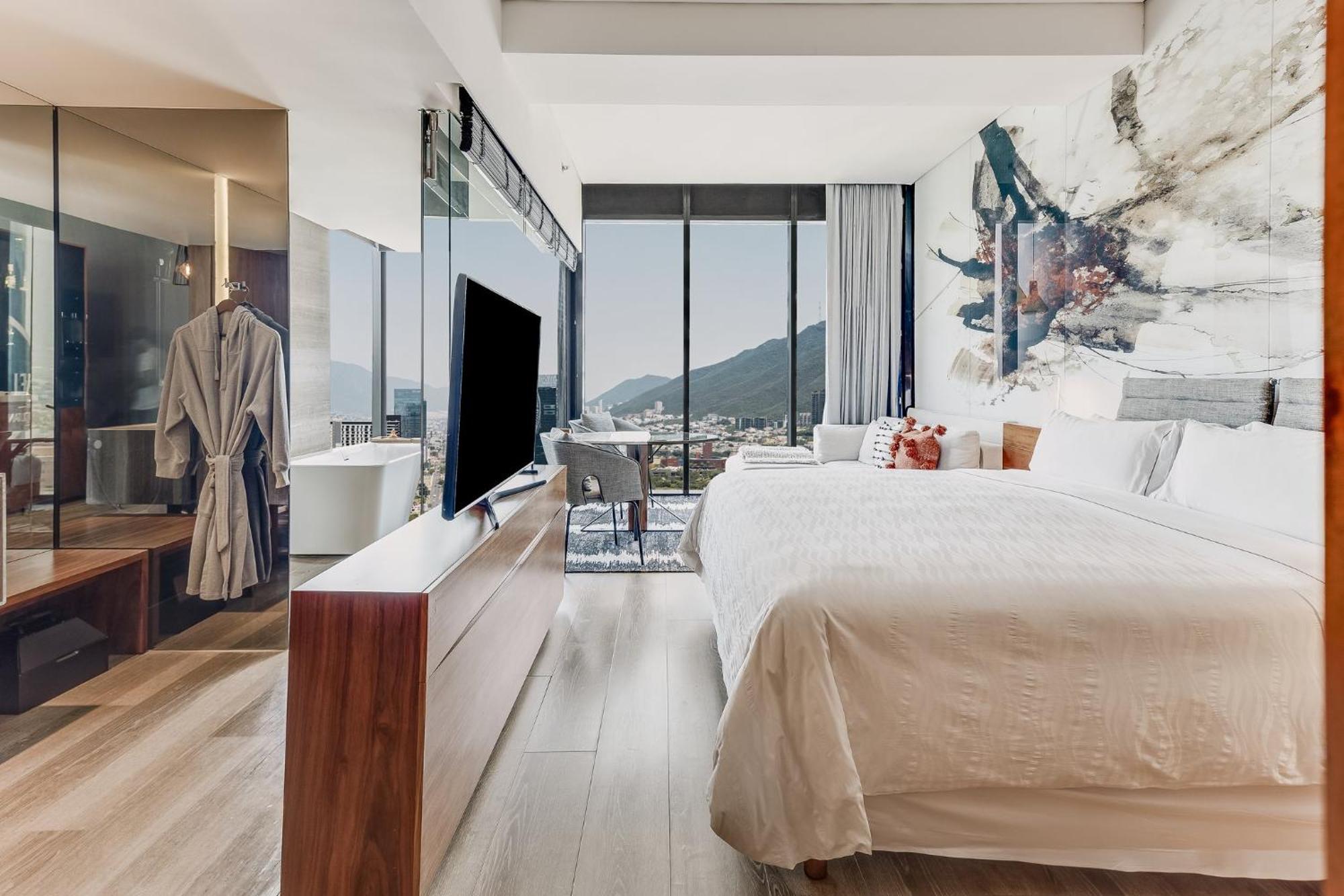 Hotel Live Aqua Monterrey 5*
