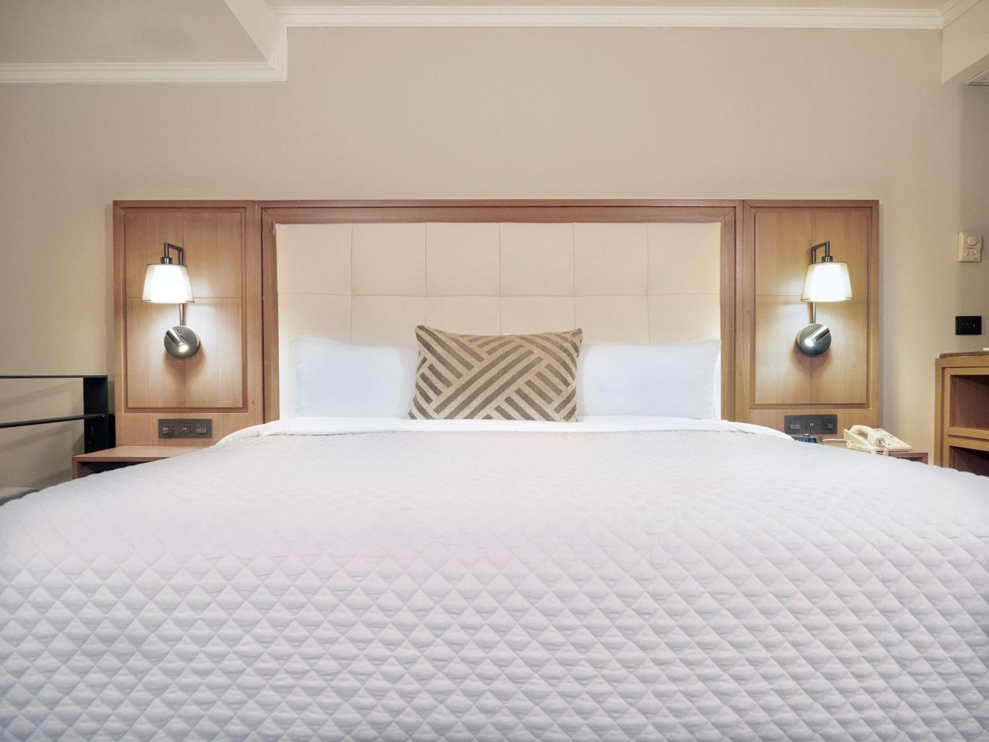 Ms Milenium Monterrey Curio Collection By Hilton 4*