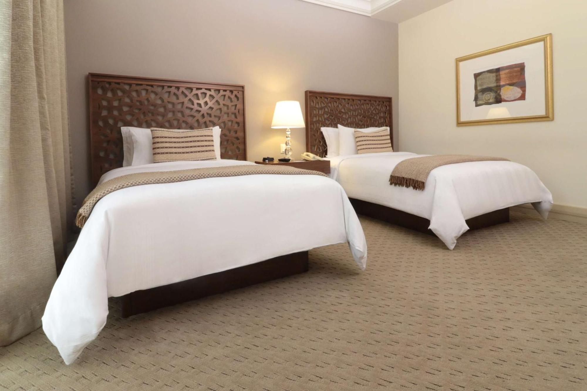 Ms Milenium Monterrey Curio Collection By Hilton 4*