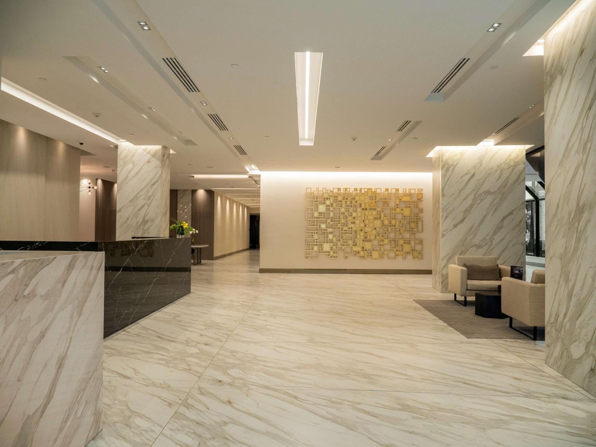 Ms Milenium Monterrey Curio Collection By Hilton Hotel
