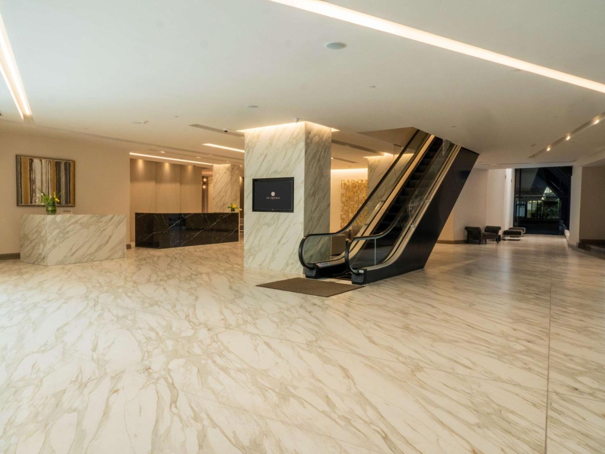 Ms Milenium Monterrey Curio Collection By Hilton Hotel 4*