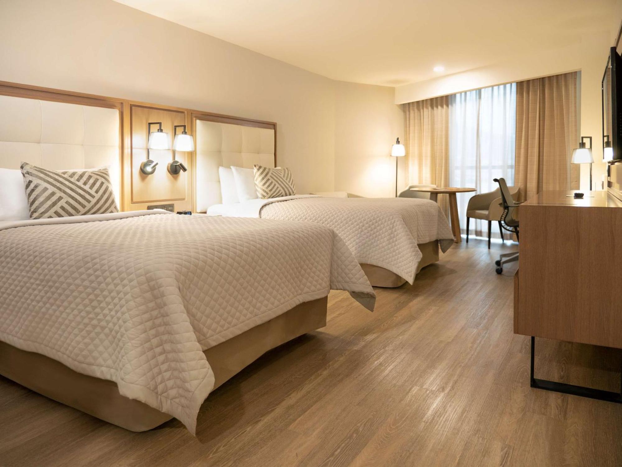 Ms Milenium Monterrey Curio Collection By Hilton 4*
