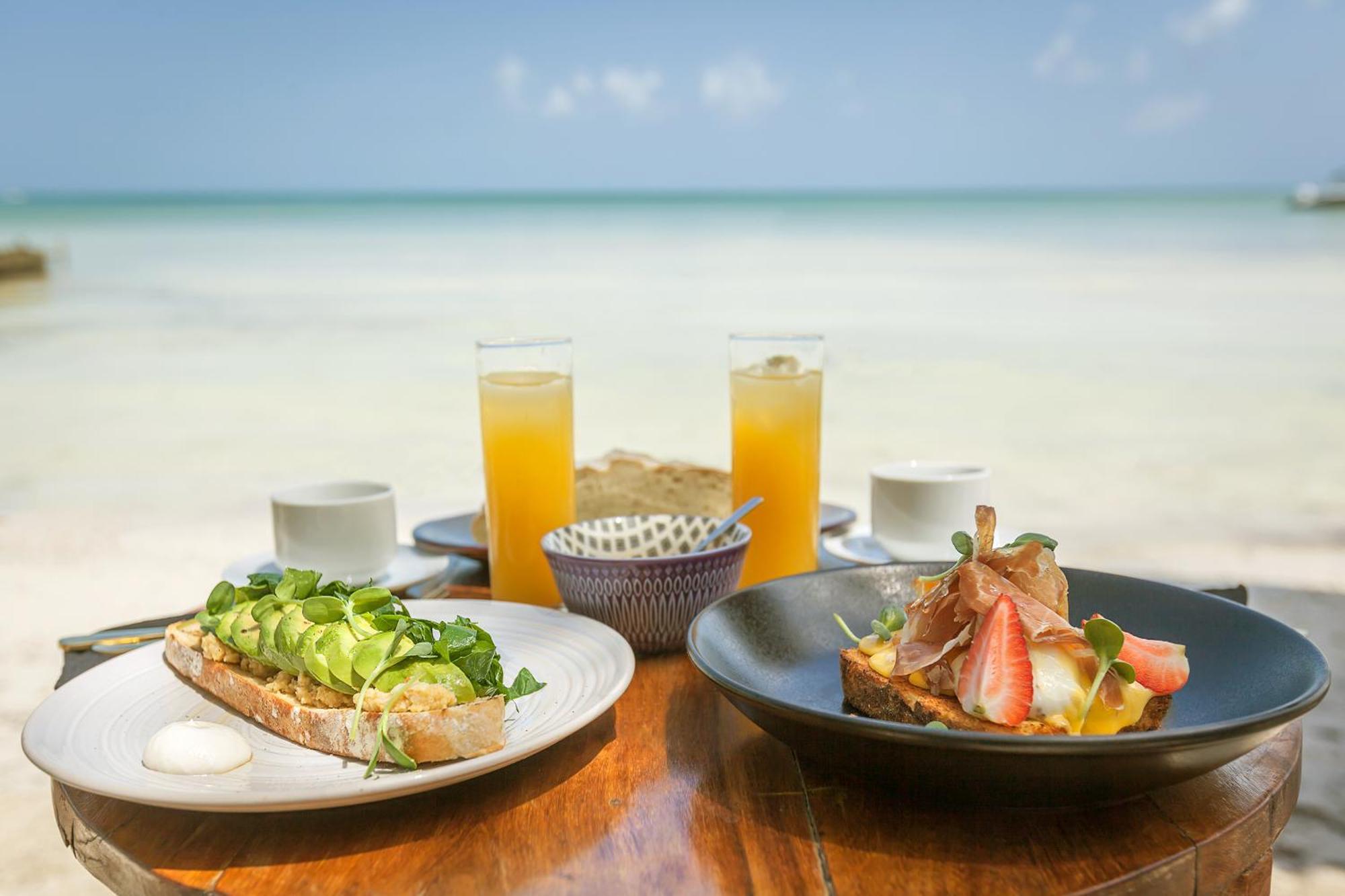 Beachfront La Palapa - Adults Only