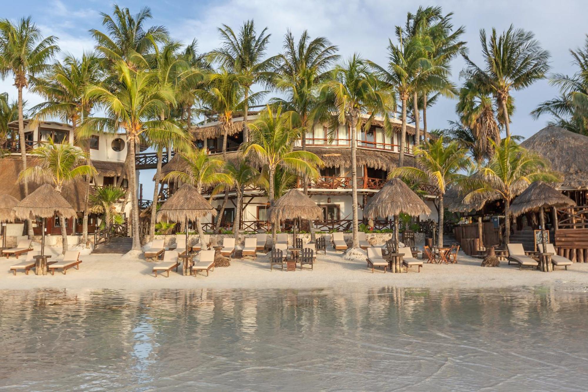 Beachfront La Palapa - Adults Only Hotel 3*