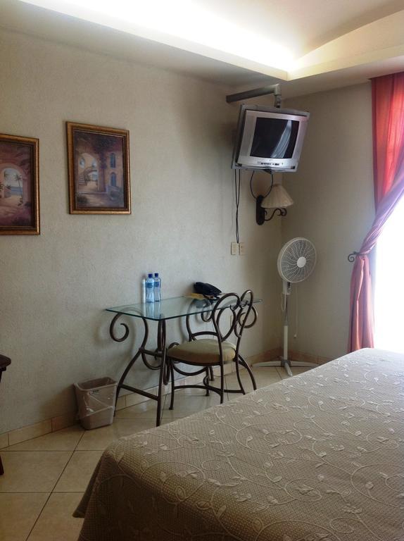Hotel Plaza Ejecutivo 4*