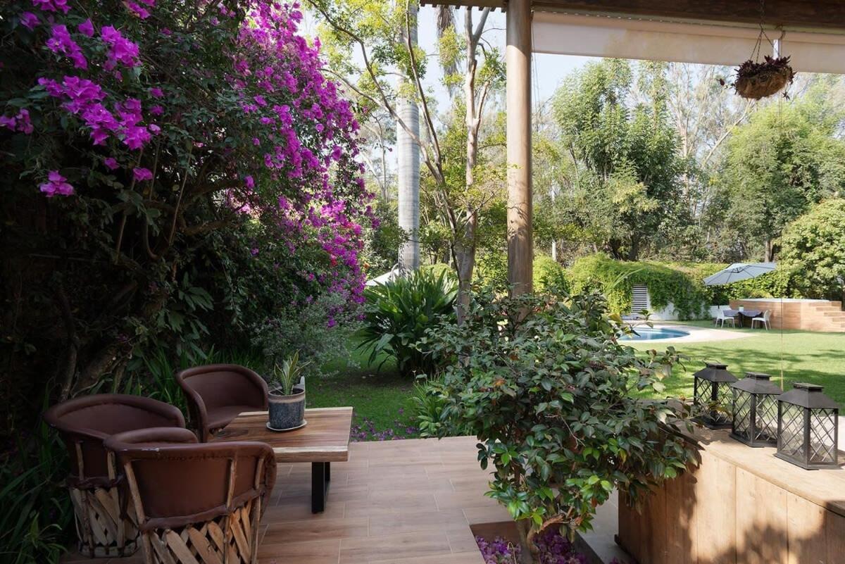 Welcome To Cristy 3-br 3 5-wc In The La Floresta Area